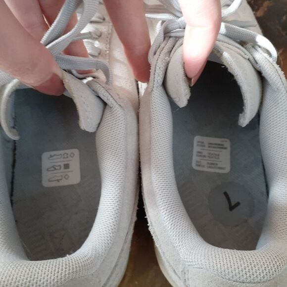 Puma Suede Sneakers - Picture 7 of 16